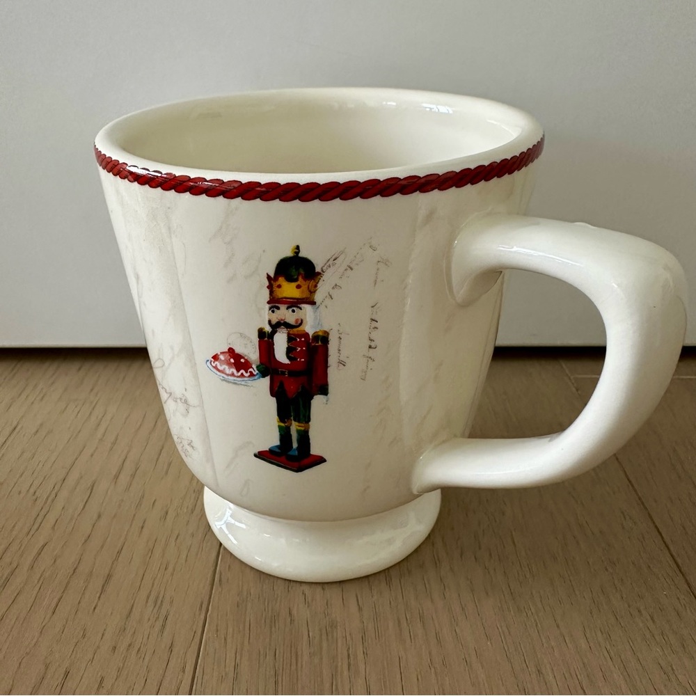 Williams Sonoma Nutcracker Christmas Holiday Festive Set of 6 Mugs - Picture 6 of 9